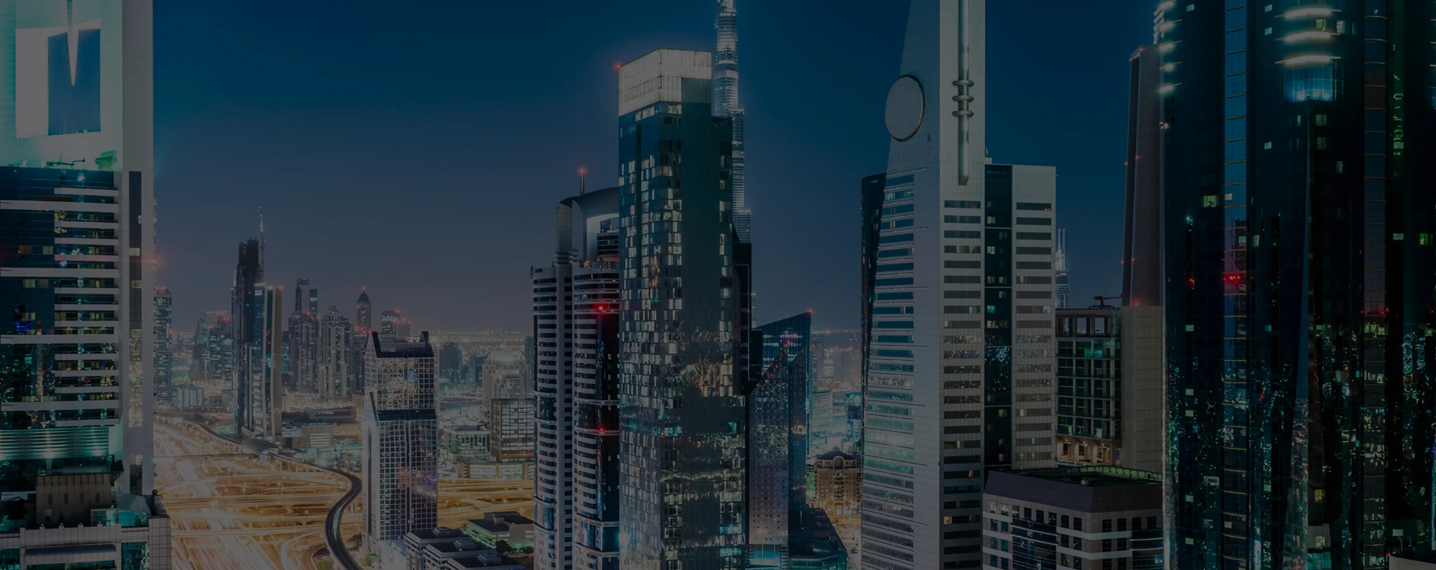 سجّل، وابدأ، وسهّل تأسيس عملك في منطقة حرة بالإمارات مع^ ون نكسز^